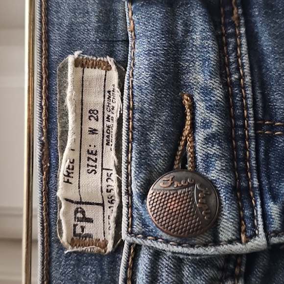 Free People Women's Stretch Skinny Blue Jeans - Picture 2 of 2